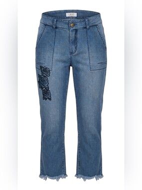 CHZ Chazari Embroidered Rose Raw Hem Cropped Jeans - Blue